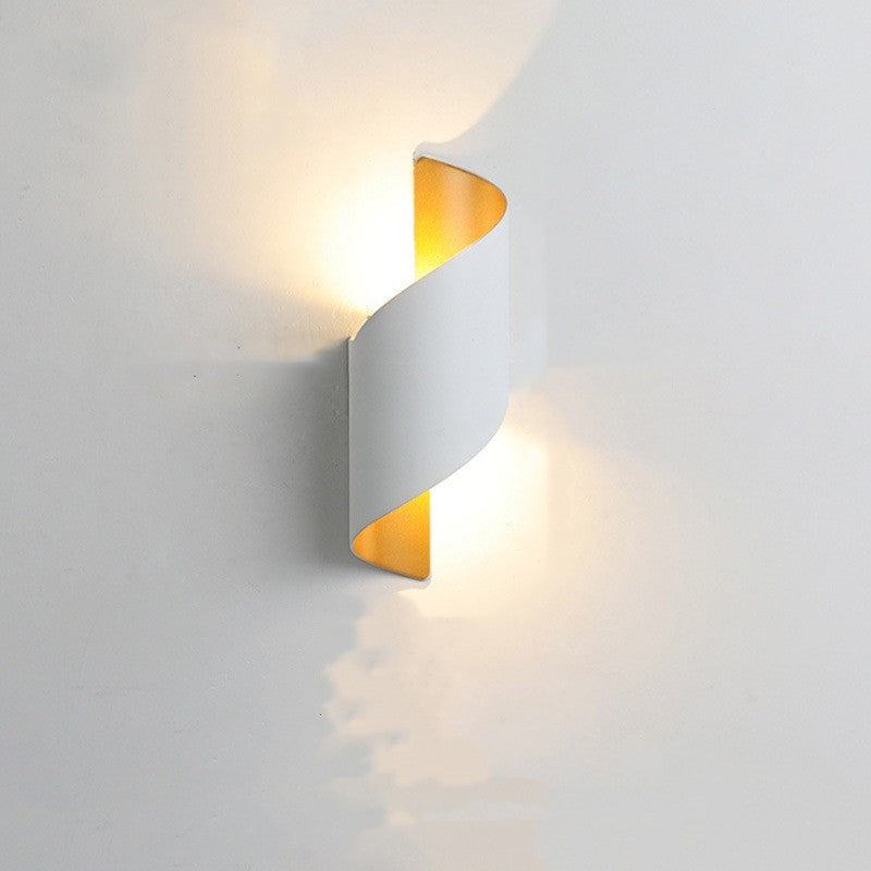 TwistAura — Twisted LED Wall Sconce