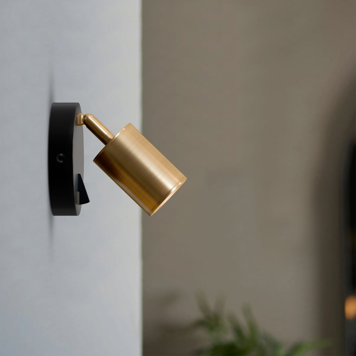Modern Small Spot Wall Lamp Cylinder Metal Rotatable Bedside Wall Light ~ 5631-3