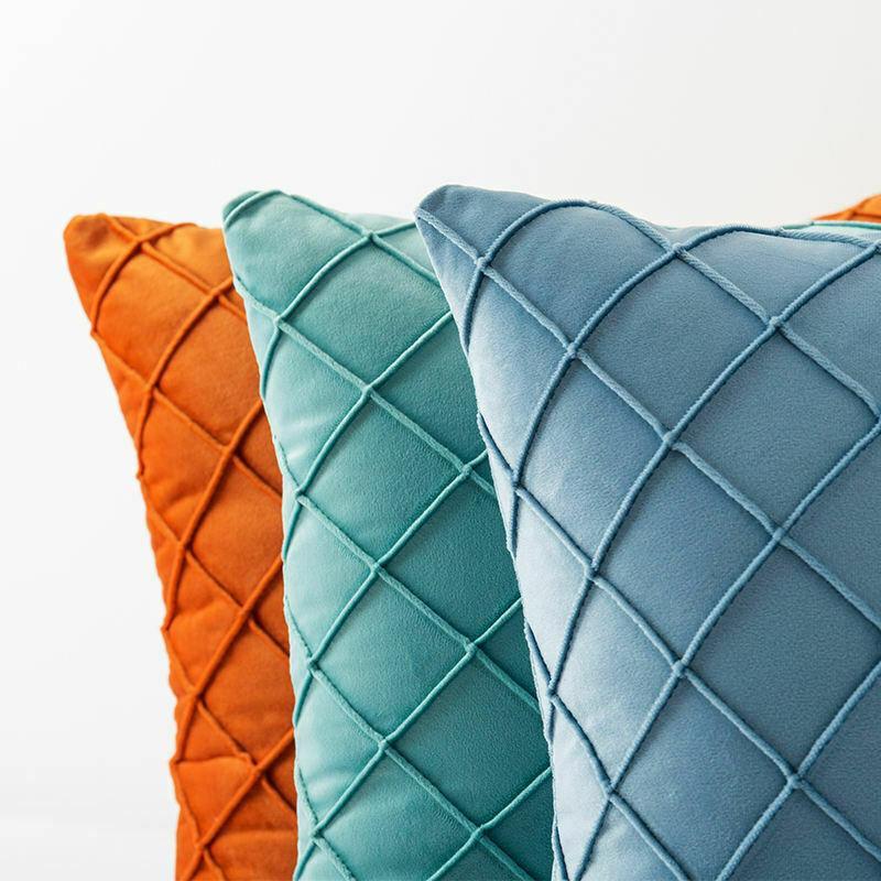 3D Pattern Velvet Cushion Covers 43x43cm (17 X 17 ")-3