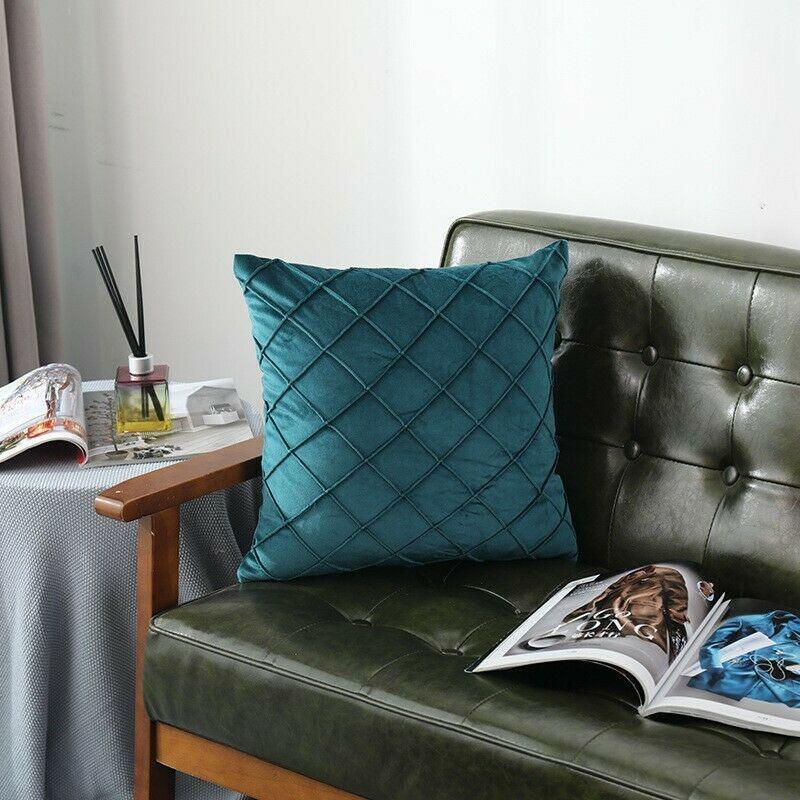 3D Pattern Velvet Cushion Covers 43x43cm (17 X 17 ")-10