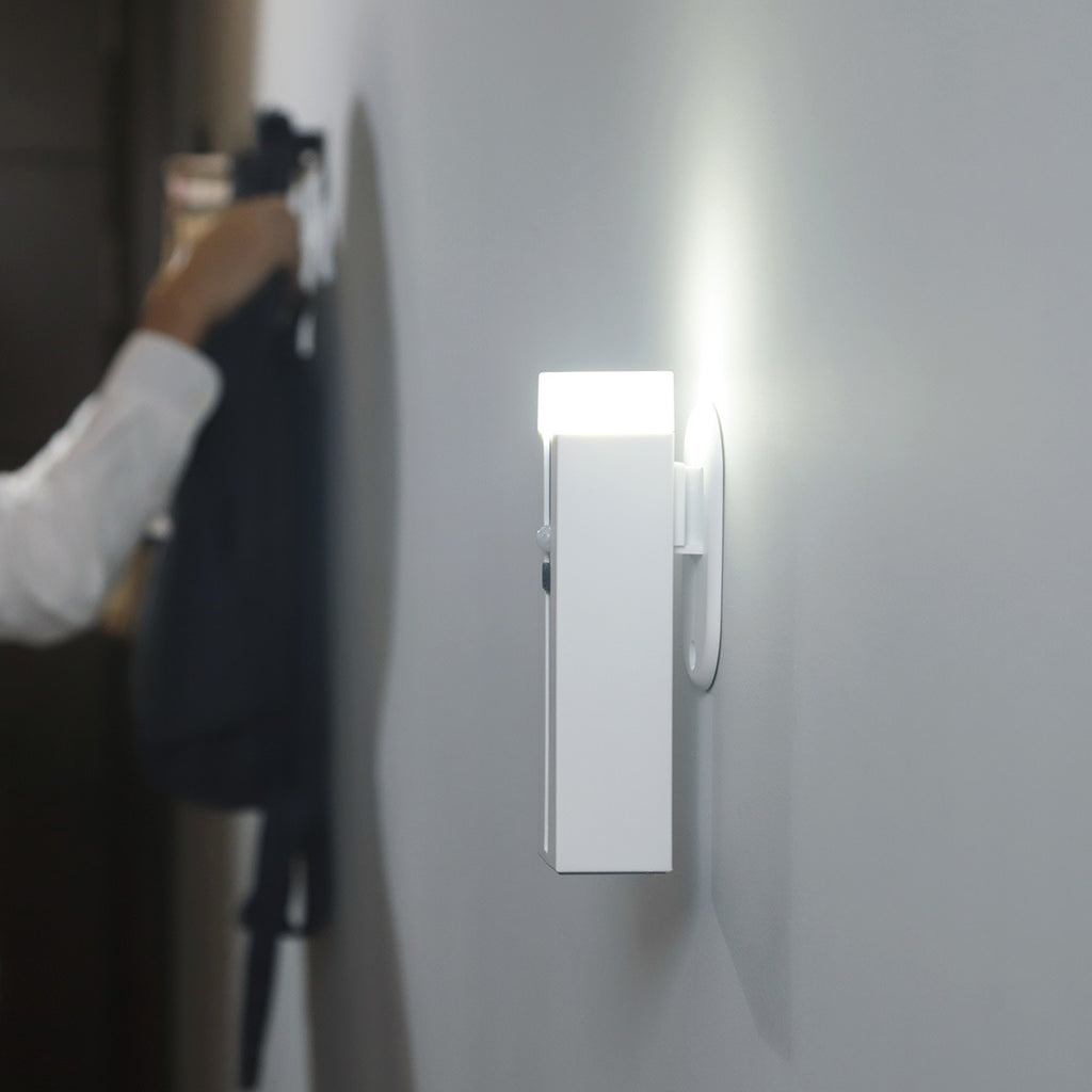 Xiaomi Multifunctional Induction Flashlight and Night Light