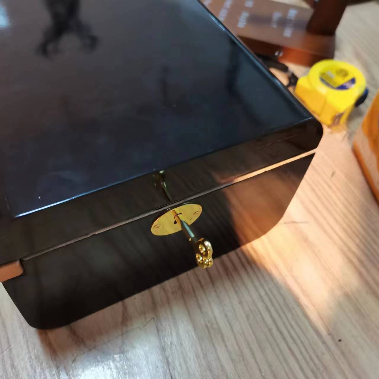 Premium Bamboo Storage Chest with Movable Tray