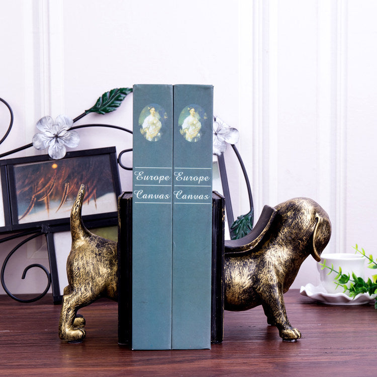 NovaDachs — Vintage Dachshund Resin Bookend