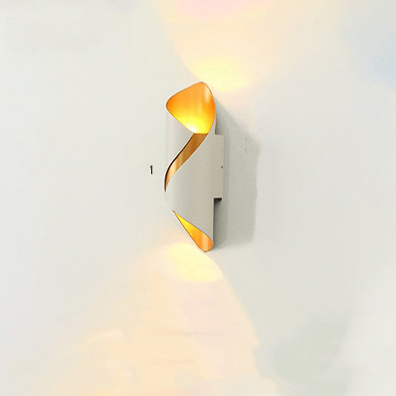 TwistAura — Twisted LED Wall Sconce
