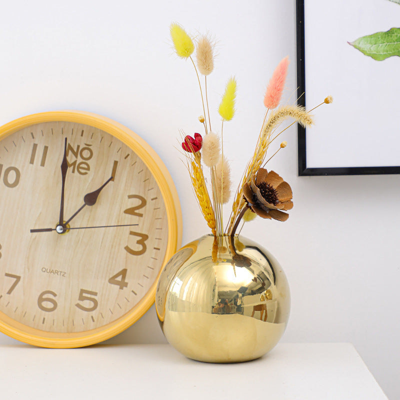 NovaVase Gold — Electroplated Ceramic Vase