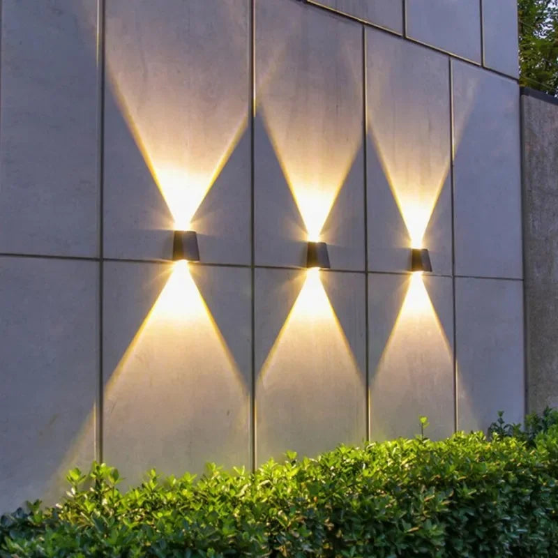 AuraSolarHalo — Wall Light