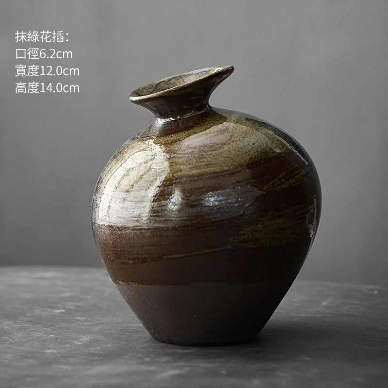 TerraBlackFloral — Decorative Vase