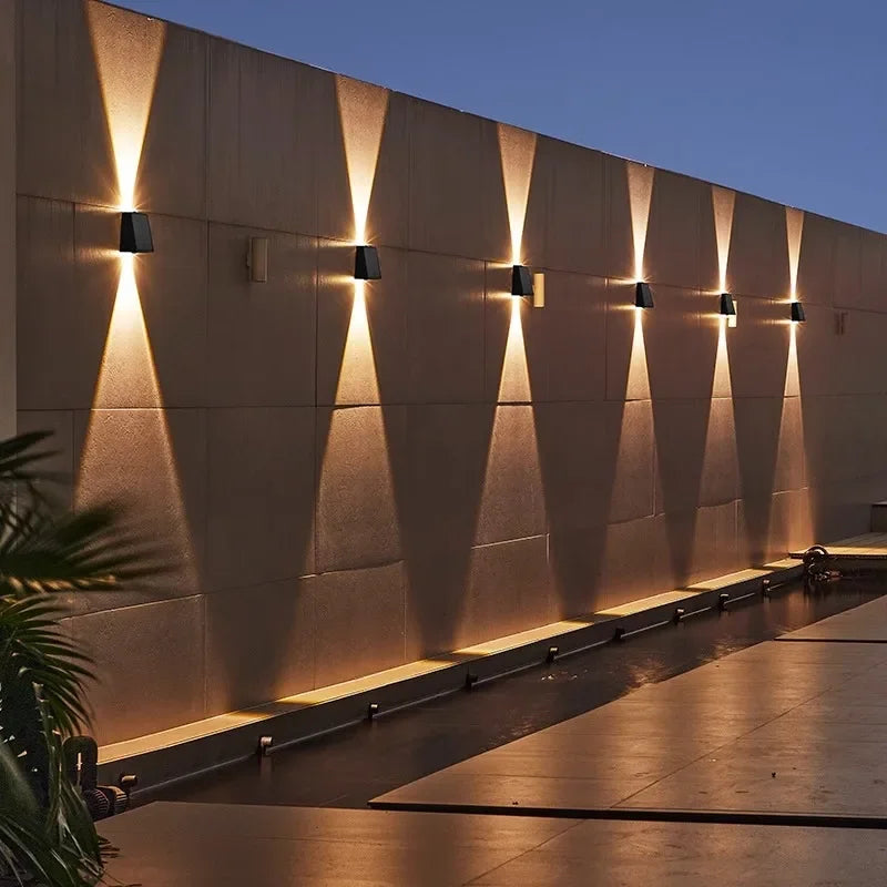 AuraSolarHalo — Wall Light