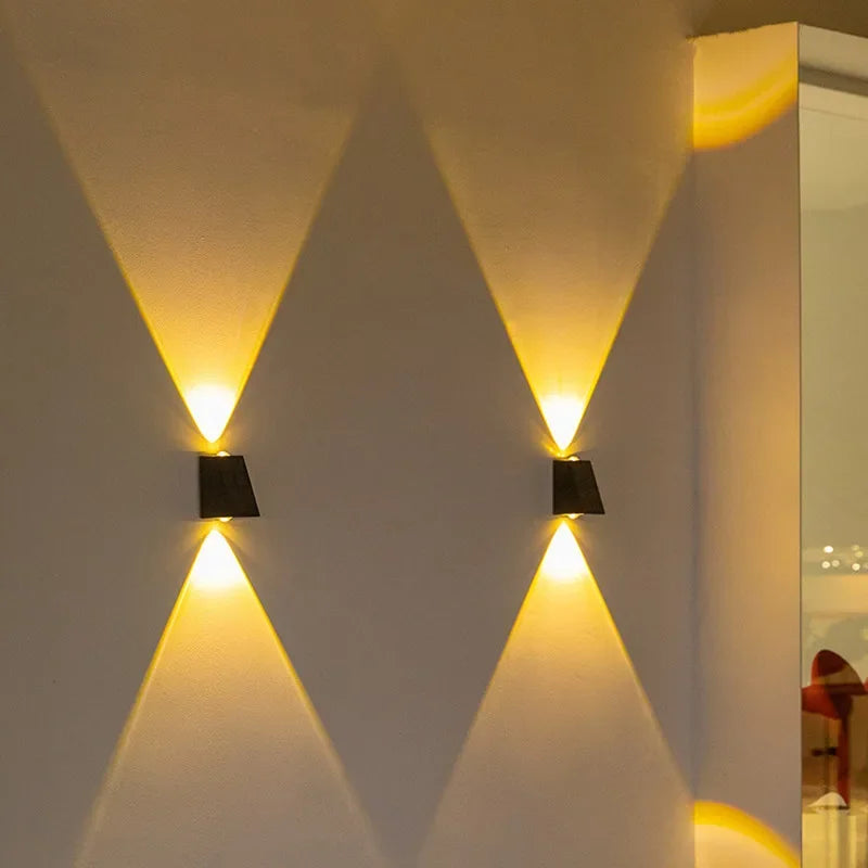 AuraSolarHalo — Wall Light