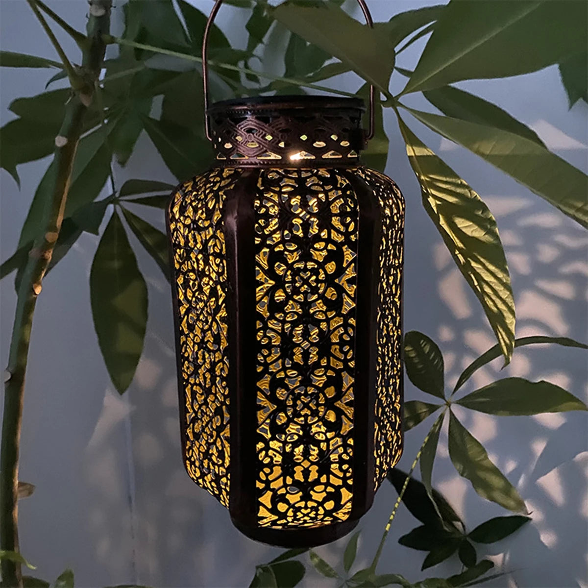 EmberHollow — Solar Lantern