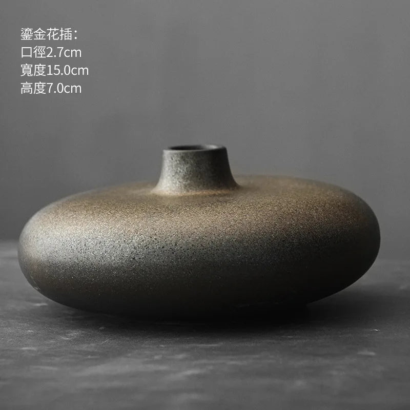 TerraBlackFloral — Decorative Vase