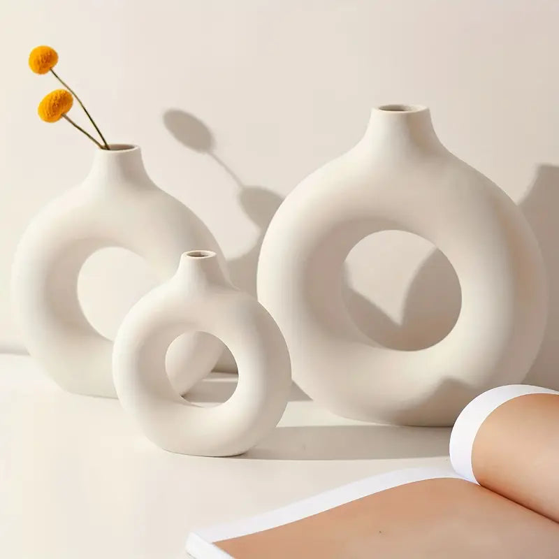 TerraWhiteModern — Decorative Vase