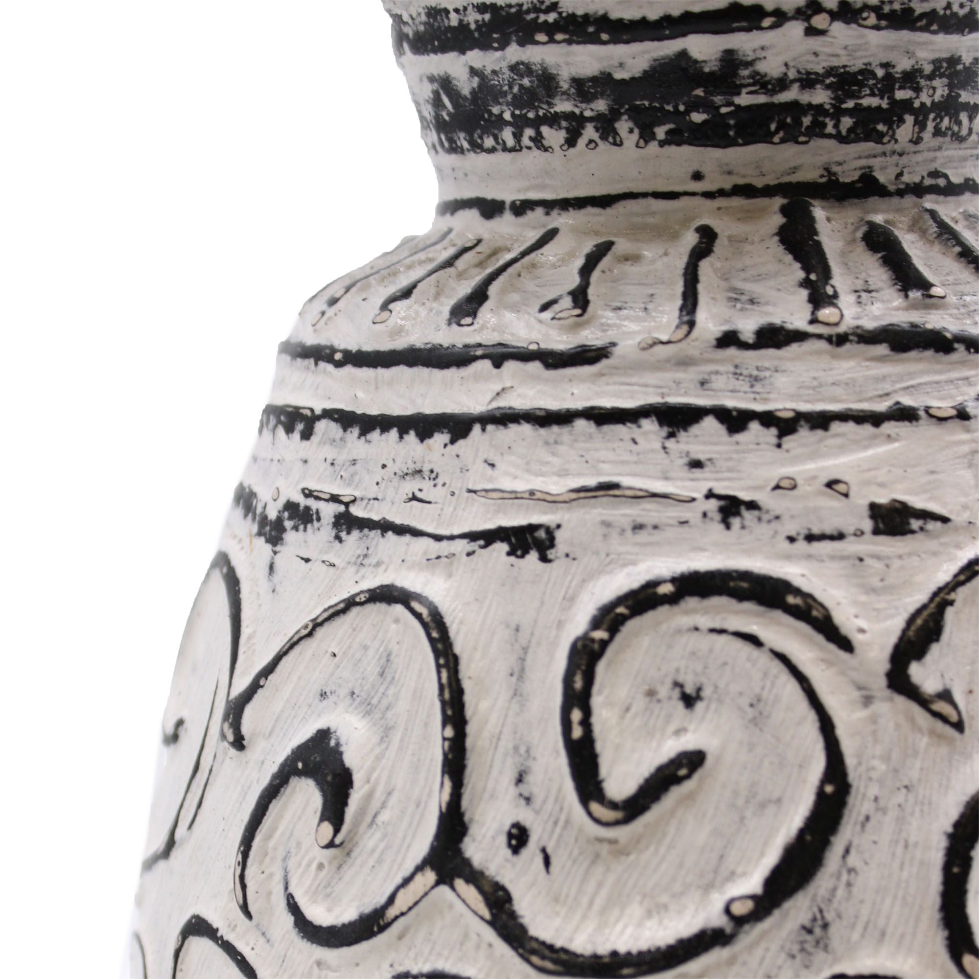 Swirls Shaped Vase - Cream-1