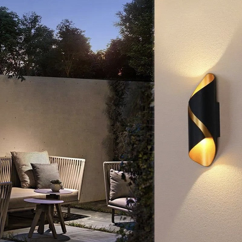 TwistAura — Wall Light