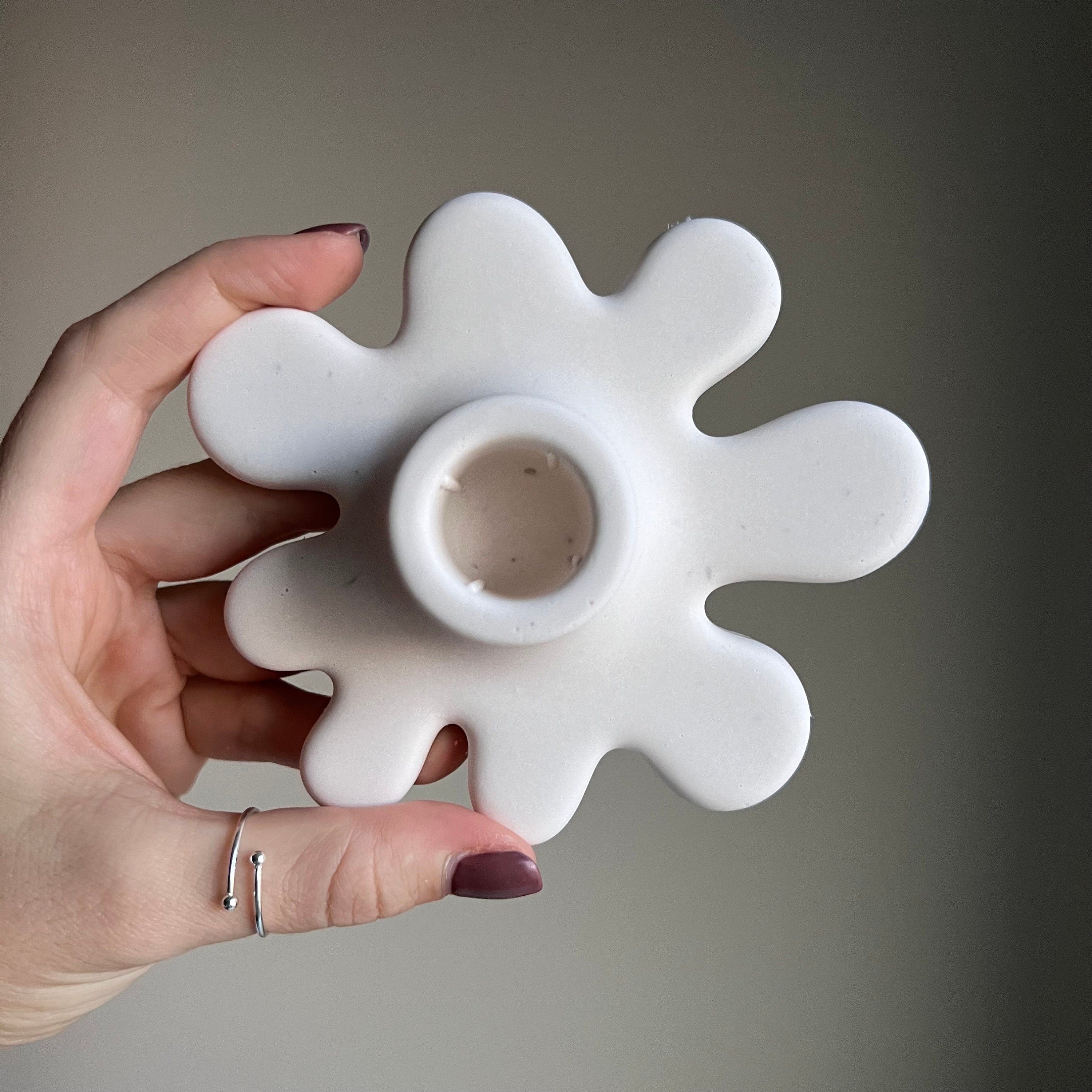 Blob Jesmonite Candlestick Holder: Modern Table Decor-1