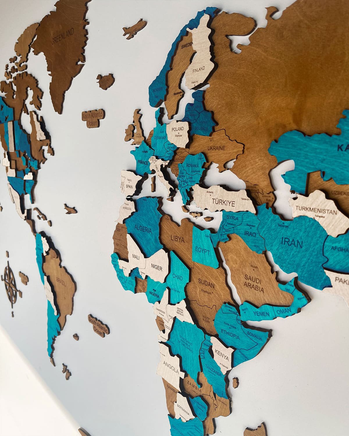 Wooden World Map 3D effect | LAZUR-1