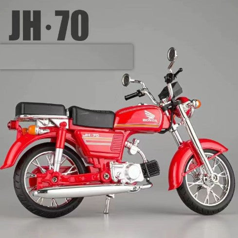Czerwony model motocykla NovaPulse JH-70 w stylu vintage wykonany z metalu, idealny do dekoracji wnętrz.