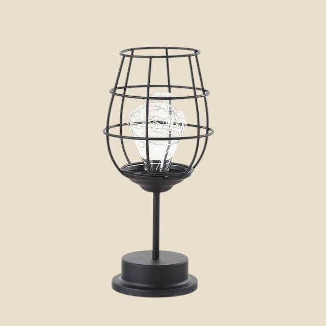 Lampa nocna NovaPulse w kształcie kieliszka do wina z czarnego metalu z ciepłym światłem LED