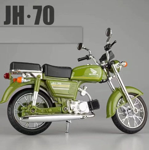 NovaPulse metalowy model motocykla JH-70 w kolorze oliwkowej zieleni z chromowanymi detalami w stylu vintage