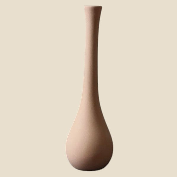 Minimalistyczny wazon ceramiczny NovaPulse w kształcie butelki z matowym wykończeniem Su-fired w kolorze beżowym