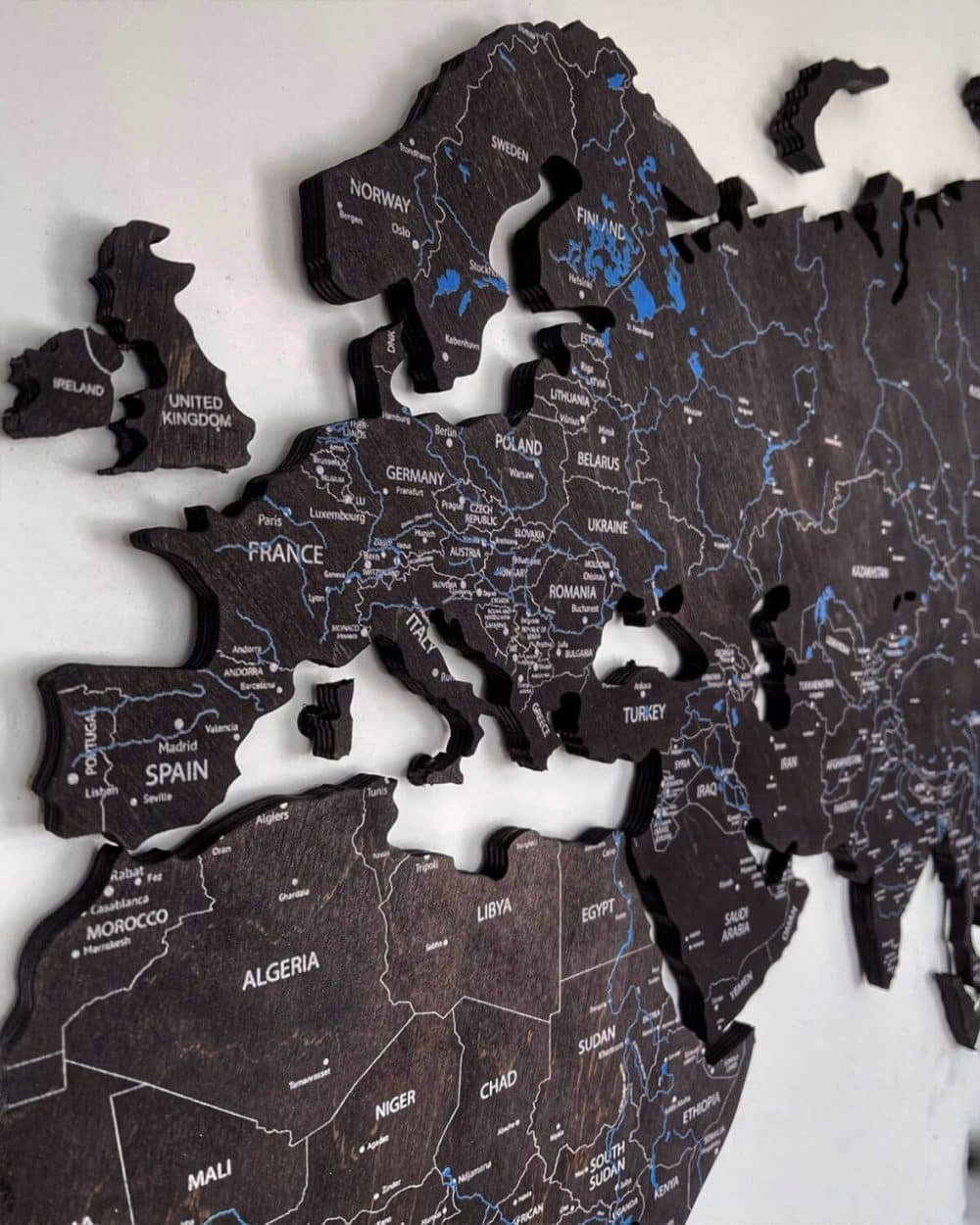 Colored Wooden World Map​ Heban 2